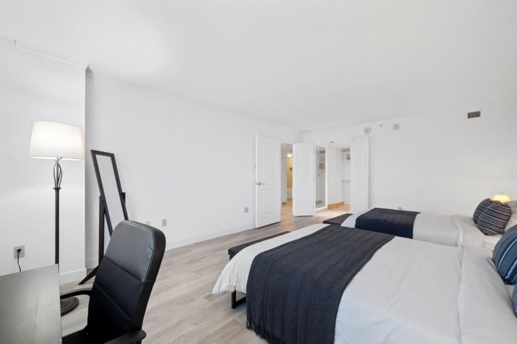 2Br 3Ba Beachfront Rental In Town Cozysuites Atlantic City Bagian luar foto