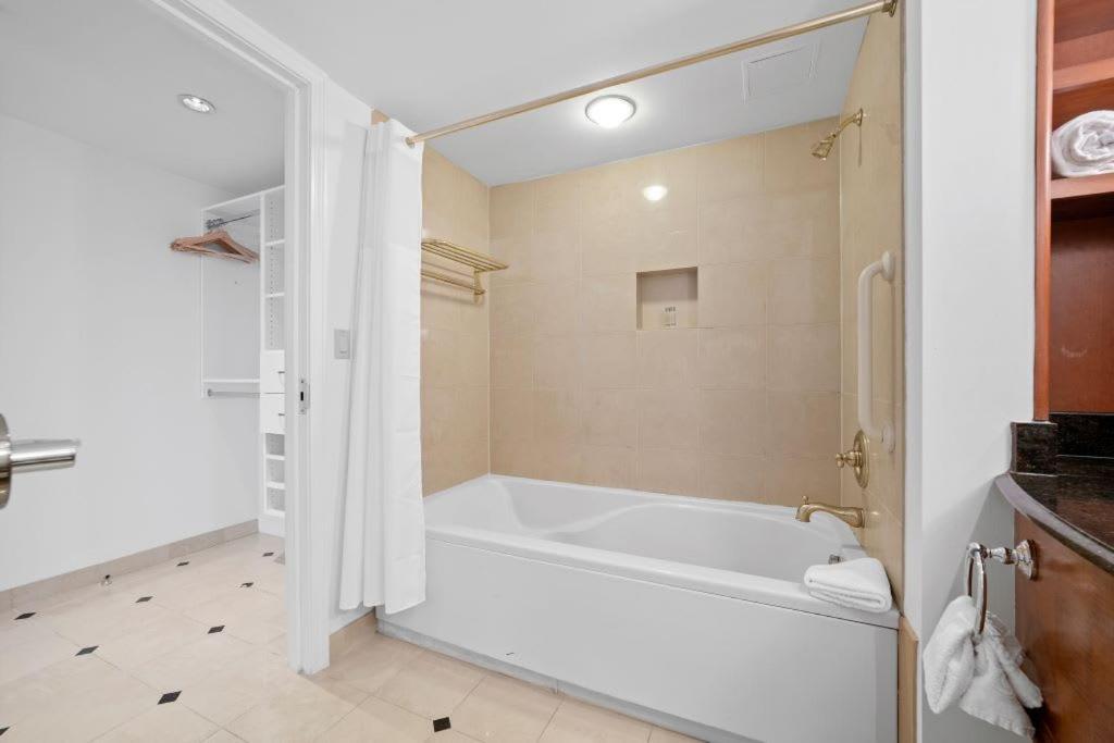 2Br 3Ba Beachfront Rental In Town Cozysuites Atlantic City Bagian luar foto